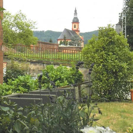 Kleines, Charmantes Ferienapartment In Bahnhofsnähe Trier