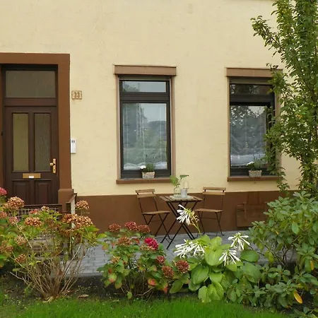 Kleines, Charmantes Ferienapartment In Bahnhofsnähe * Trier