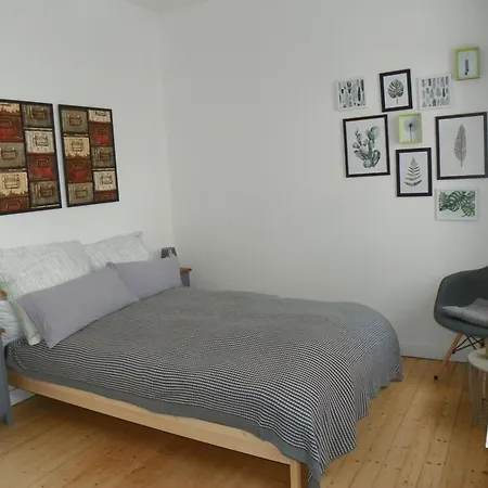 Kleines, Charmantes Ferienapartment In Bahnhofsnähe Apartment